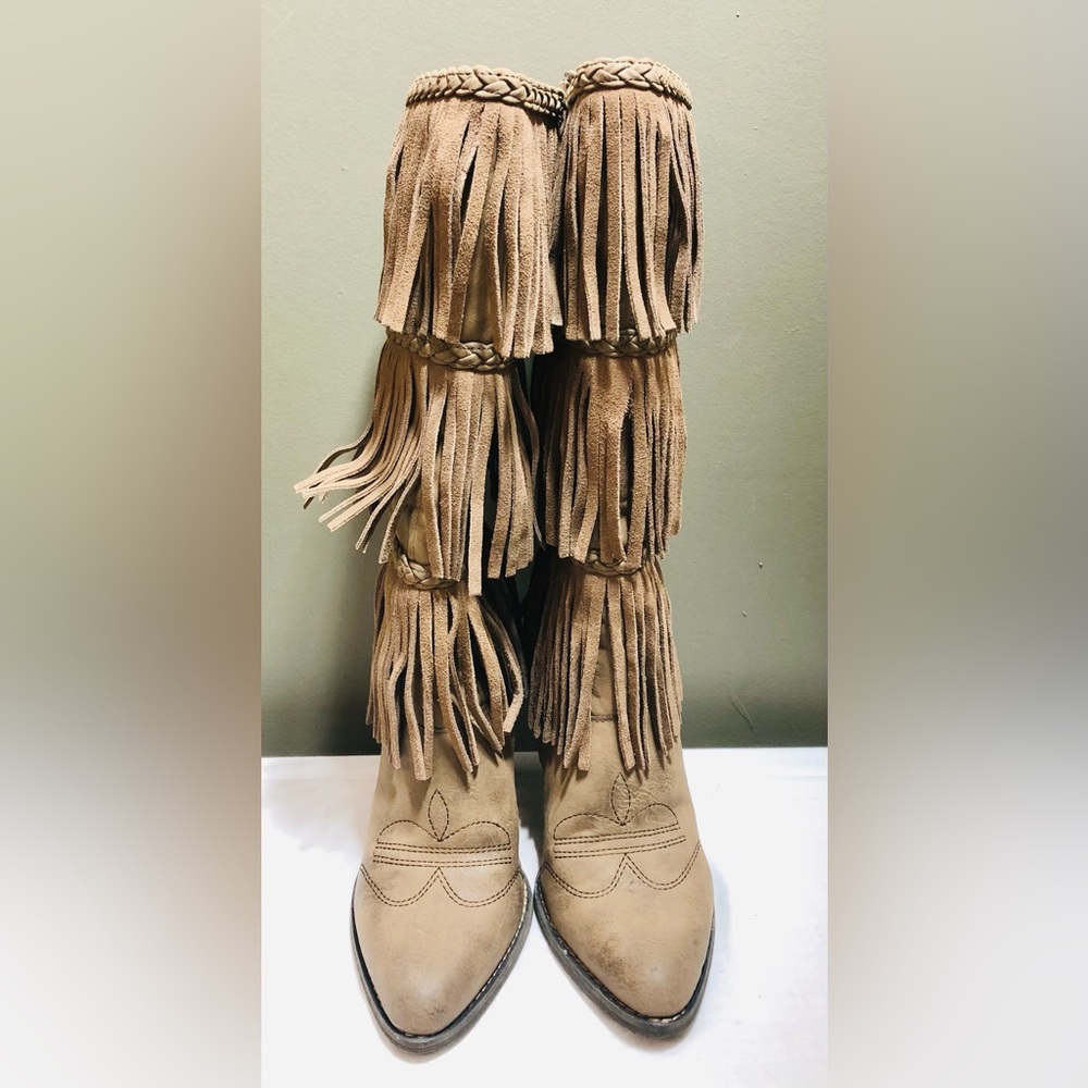Lot 2 Boots Lexi & Abbie Hally Faux Fur Boot + Very Volatile Fringe Boot Size 8M - Picture 2 of 16
